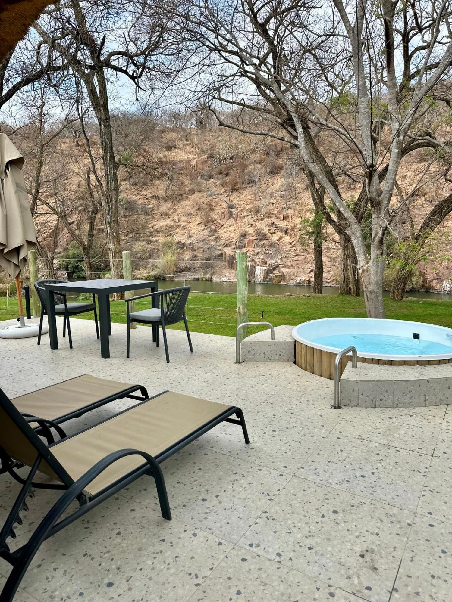 Mologa River Lodge Rust de Winter Dış mekan fotoğraf