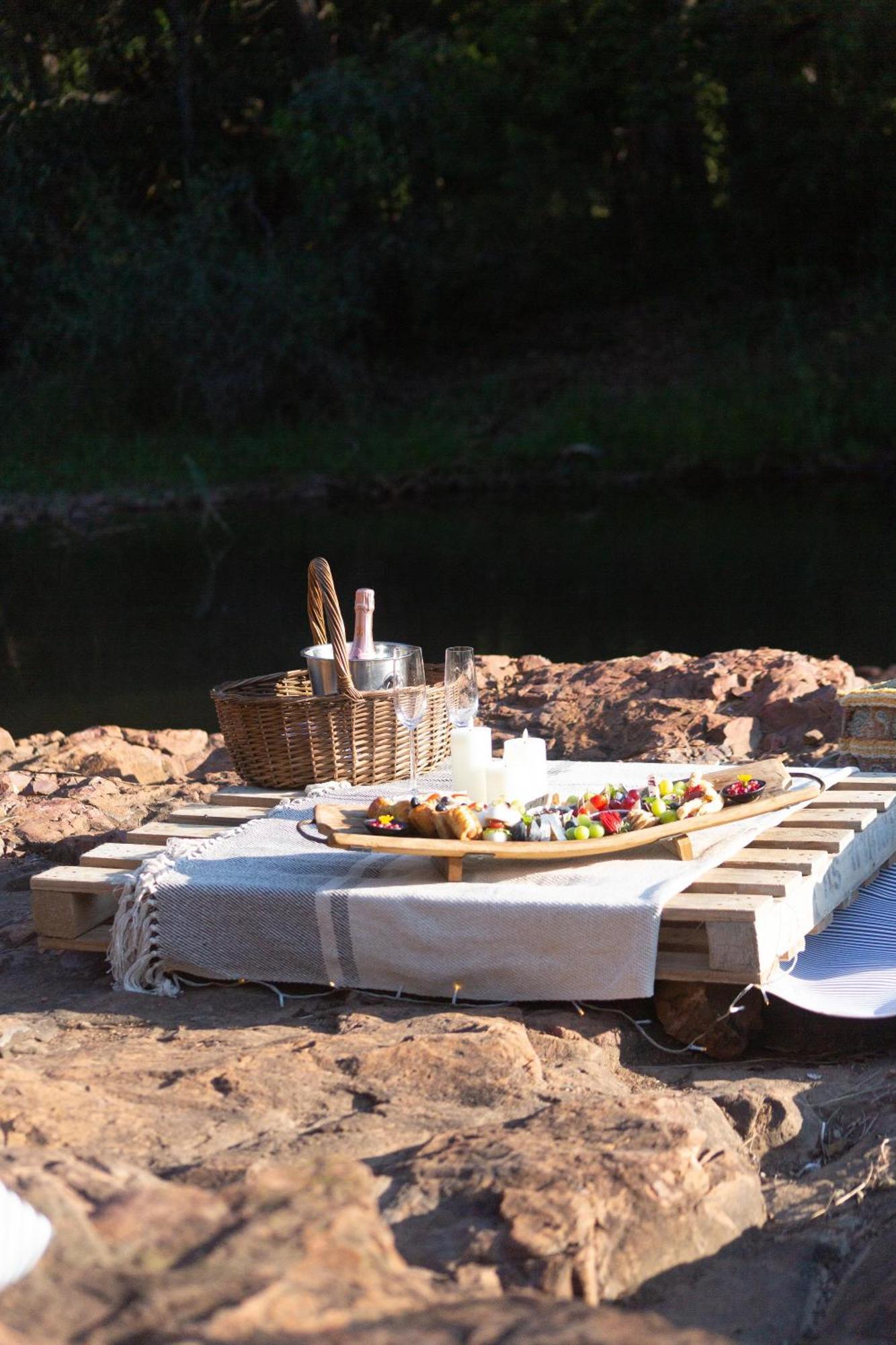 Mologa River Lodge Rust de Winter Dış mekan fotoğraf